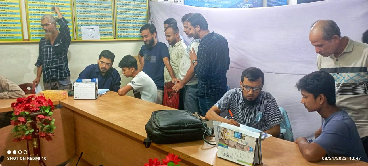 ফ্রি মেডিকেল ক্যাম্প টেরিবাজার ব্যবসায়ী সমিতি ও পার্কভিউ হসপিটাল
